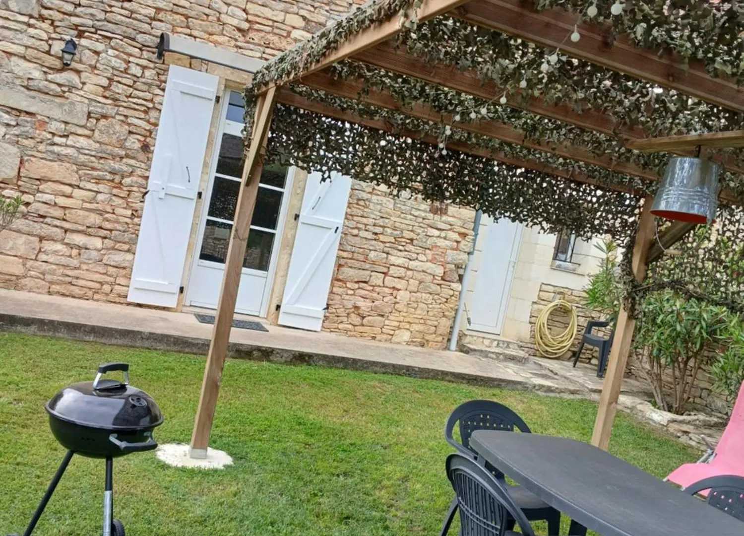 Gite Les Lauriers Roses - Petit Coin De Paradis - 4P Lavercantiere 0*,  France